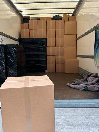 A Fastiya Logistics removals job in London — photo 5