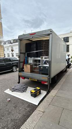 A Fastiya Logistics removals job in London — photo 51
